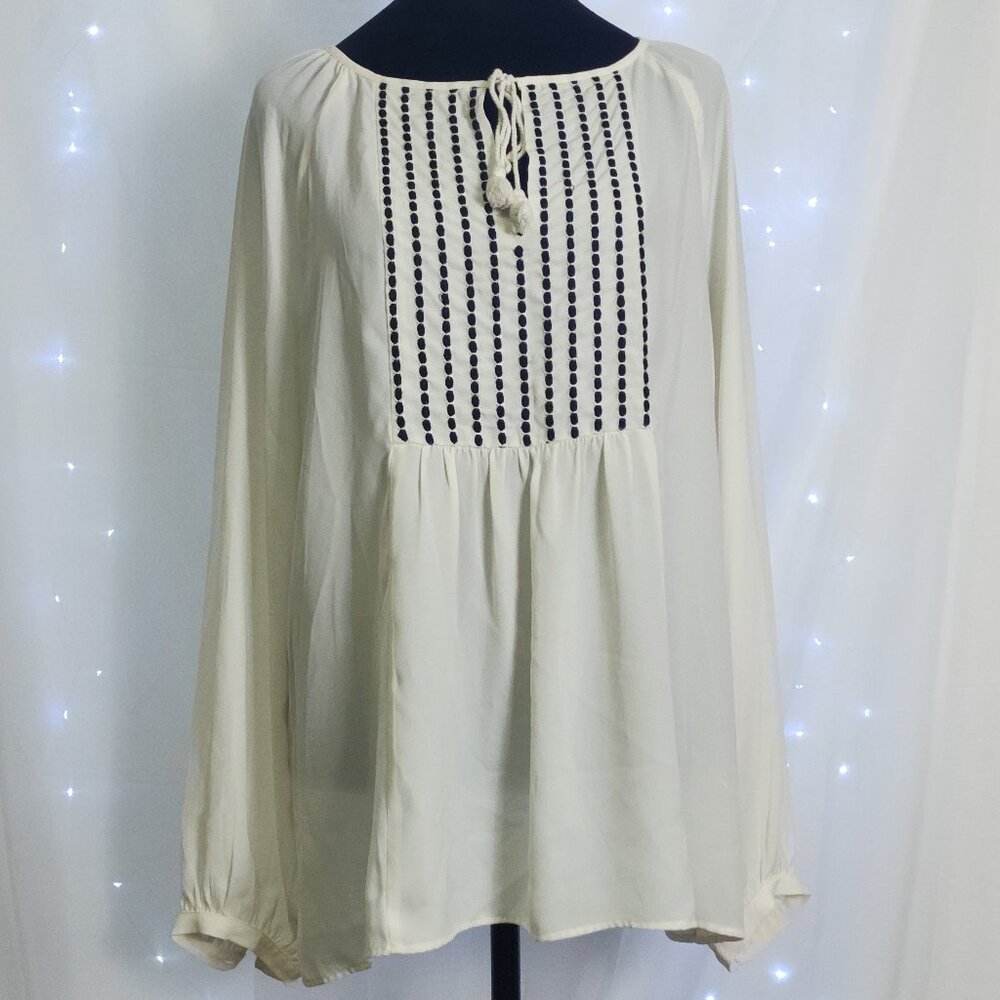 Banana Republic Women's Size Large Ivory Cream w/embroidery and Tassels Blouse